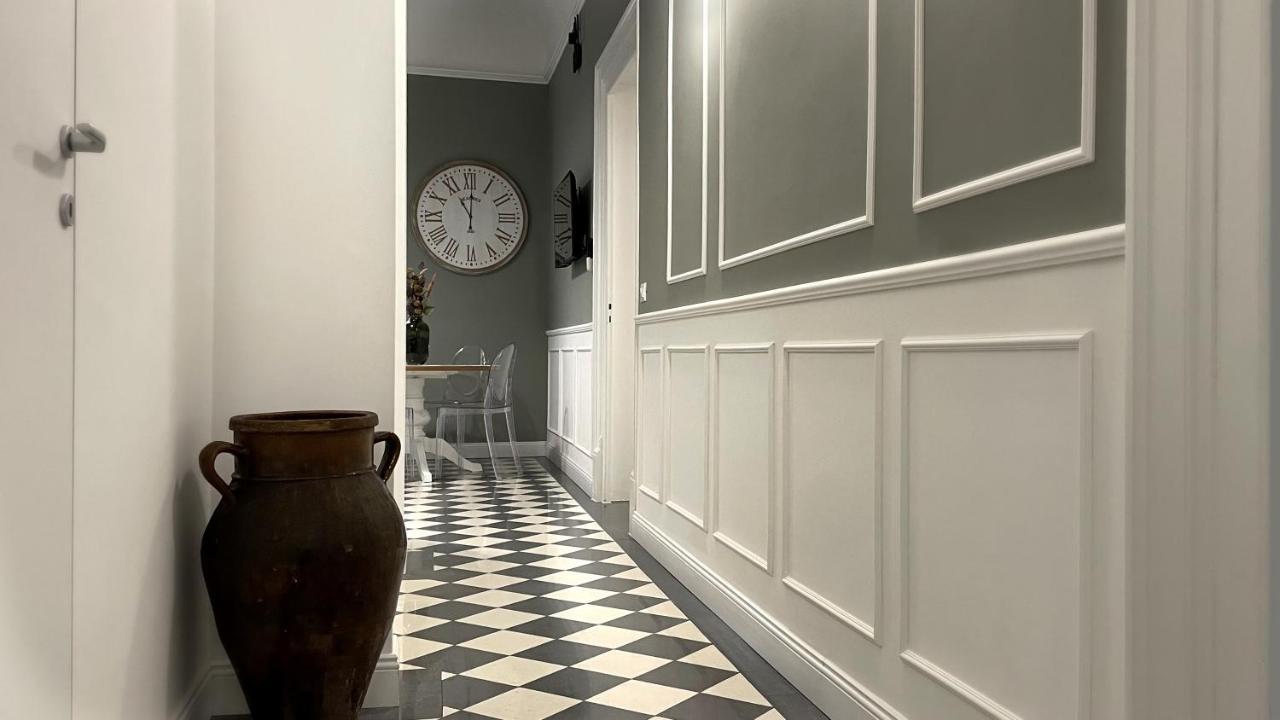 Dimora Borghese “Whitaker” Apartment Palermo Bagian luar foto