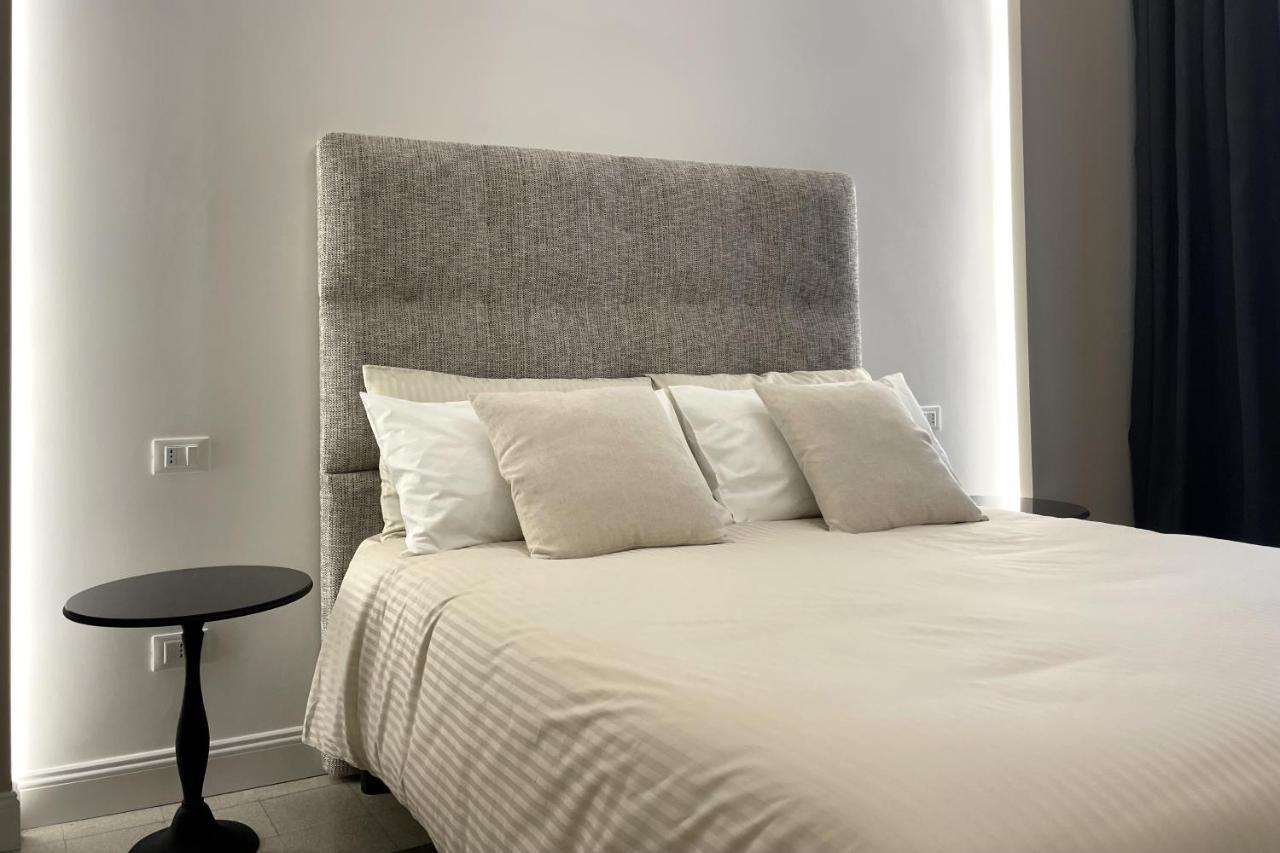 Dimora Borghese “Whitaker” Apartment Palermo Bagian luar foto